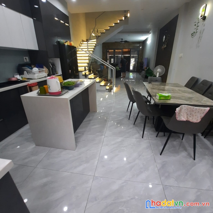 Bán nhà 13 tỷ khu biệt thự nam long phú thuận, quận 7