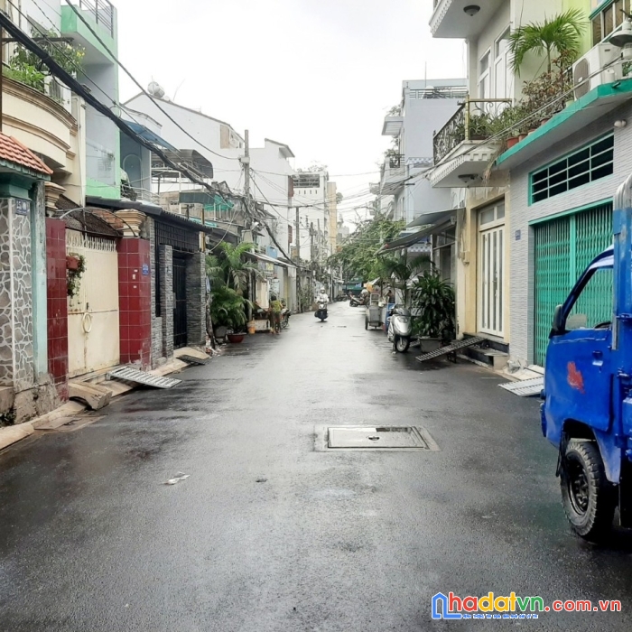 Hiếm bán nhà đông hồ 44m2 - 5 tầng - hẻm 6m sát mt