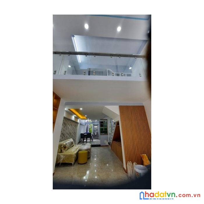 Bán nhà ở ngay full nội thất dt sử dụng 300m hiệp bình phước