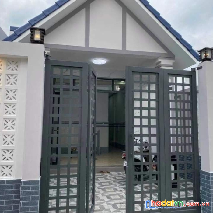 Chính chủ cần bán 2 căn nhà vị trí đẹp tại bến tre