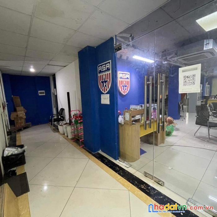 Bán toà nhà văn phòng phố văn cao, ba đình, 148m2 mặt tiền 9m