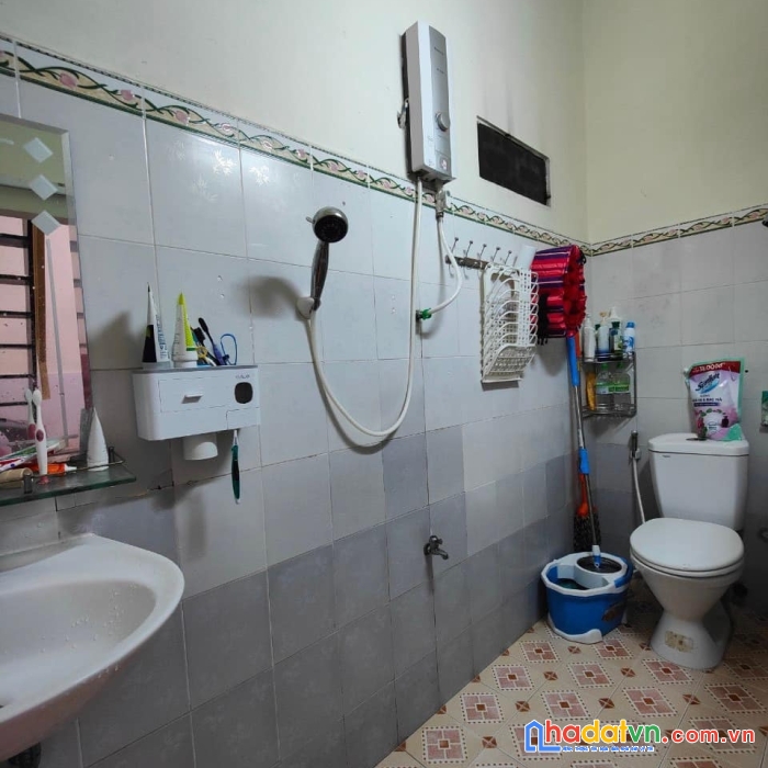 Bán nhà gần đường phong châu nằm ngay thành phố nha trang chỉ 1ty3