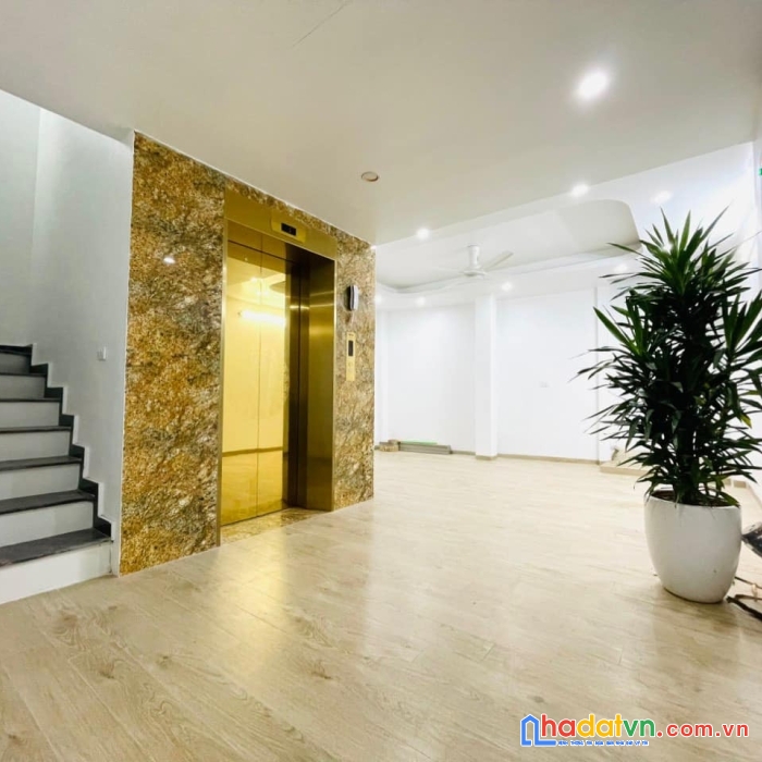 Mình cần sang nhượng phòng 850 đường láng, đống đa,hà nội.