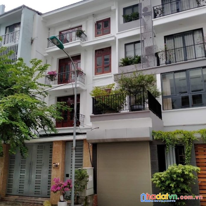 Bán biệt thự liền kề an dương vương. tây hồ. dt 118m2. mt 6,5m. giá 23,5 tỷ