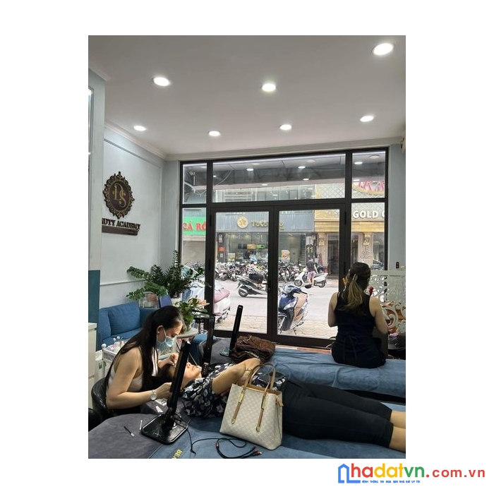 Bán nhà mặt phố khâm thiên 135m mặt tiền 5m nở hậu lô góc 091.808.6689