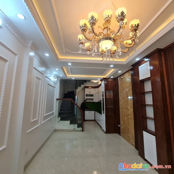Bán nhà văn chương, nhà mới, gần hồ, 45m2 5t, giá 5.55 tỷ