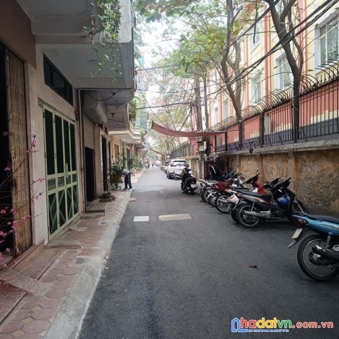 Bán nhà chùa bộc, đống đa 2 mặt ngõ ô tô tránh, kinh doanh giá 8,9 tỷ.