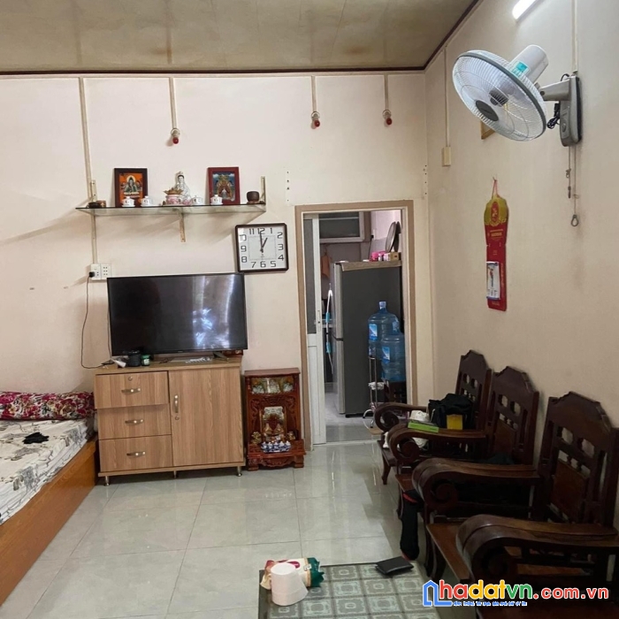 Bán nhà lô góc 2 mặt tiền đường vườn lài, 41m2 chỉ 4.35 tỷ, vài bước chân ra mặt tiền.