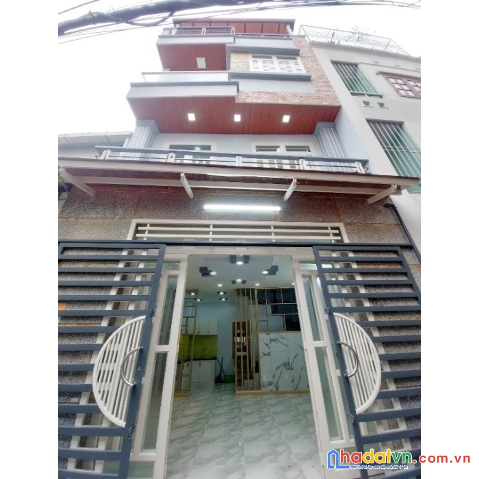 Nhà nở hậu hẻm 4m âu dương lân p3q8. giá 5,6 tỷ tl