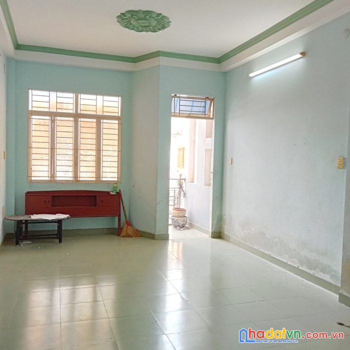 Nhà cho thuê 4 tầng bùi minh trực p5 q8 giá 13tr/ tháng