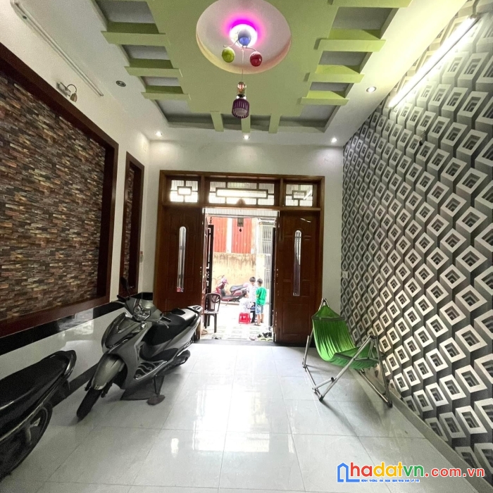 Bán nhà trần quang diệu, vip q3, xe hơi ngủ nhà, hẻm thông, dân trí, 3pn, 68m2, 14 tỷ