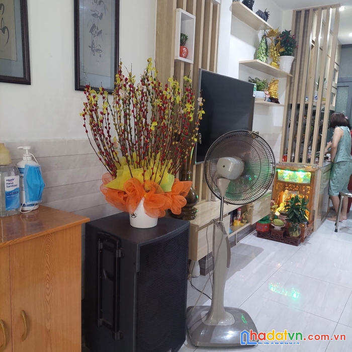 Định cư bán gấp nhà quận 10, 65m2, 4 tầng, cho thuê giá cao, chỉ 6 tỷ 900