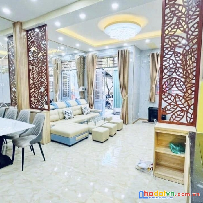 Chủ nhà cần bán nhà đẹp,giảm giá tốt .hẻm xe hơi cách nhà 10m. đường tân mỹ. gần đại học tài chính