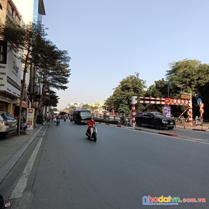 Bán nhà mặt phố tây sơn 144m2 kinh doanh đỉnh