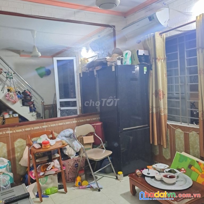 Chính chủ cần bán nhanh căn nhà 2 tầng đẹp tại địa chỉ ngách 169/179 ngõ 179, vĩnh hưng, phường