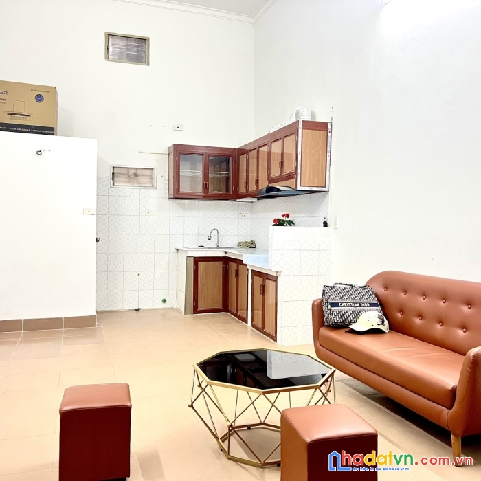 Bán gấp nhà bạch mai, 30m2, 4t, ô tô, nhỉnh 3 tỷ, 0814995566