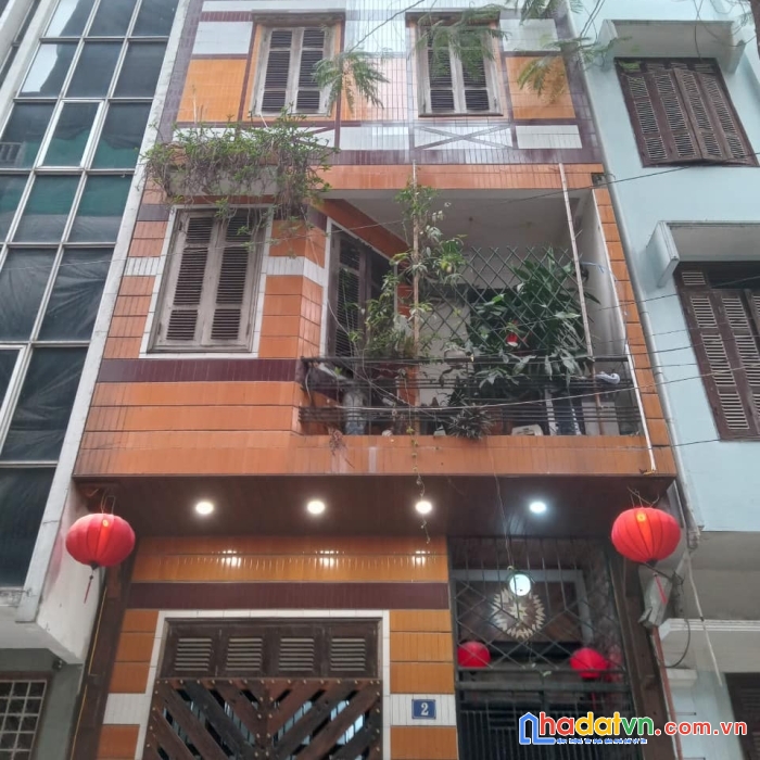 Bán nhà phố nguyên hồng, phân lô, vỉa hẻ rộng, kinh doanh, 44m2, 5 tầng, mt 5m, 14.4 tỷ