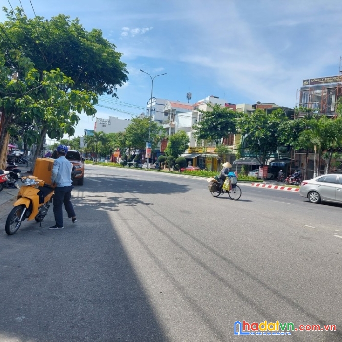 Nhà 3 tầng mặt tiền nguyễn tri phương 125m2 đang cho thuê