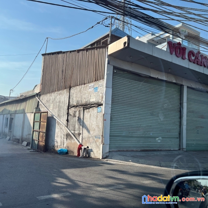 Cho thuê kho và nhà, diện tích sử dụng 700 m2 giá chỉ 50 triệu/tháng
. ngay phú định,q8