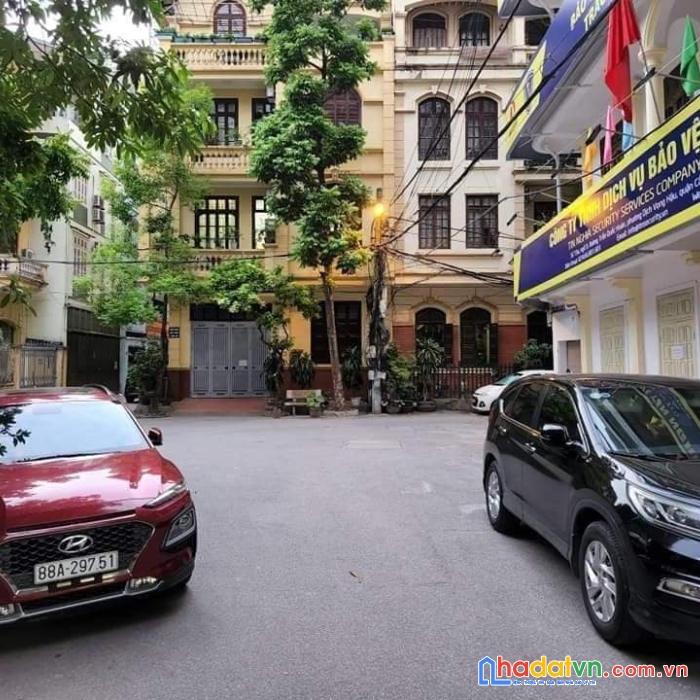 Khu phân lô oto  - trung tâm cầu giấy  - an sinh đỉnh cao - kinh doanh văn phòng - ở sướng .
