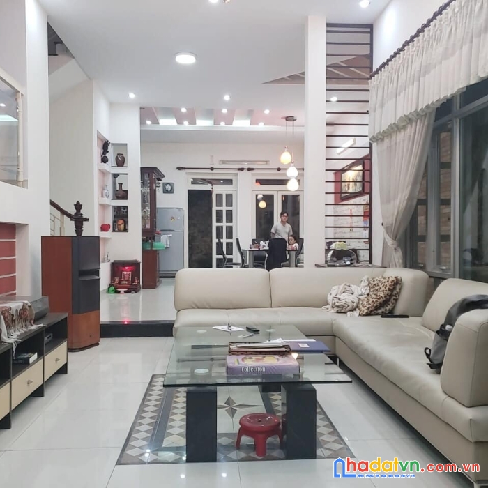 Bán biệt thự quang trung, ngang hiếm 9x17m, hẻm nhựa 12m, 4 tầng  chỉ 18 tỷ nhỉnh tl
