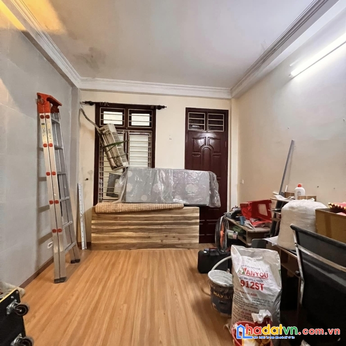 Bán nhà phố hoàng hoa thám dt 30m2*5 tầng giá 3,1 tỷ