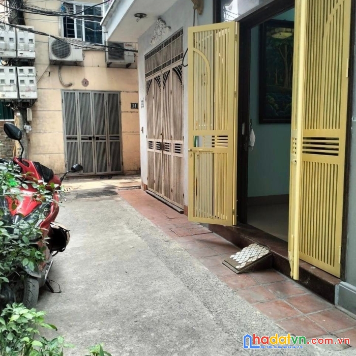 Bán nhà dân xây phú đô lê quang đạo 32m lô góc- gần phố có 6 pn chỉ 4 tỷ gần bv hồng ngọc