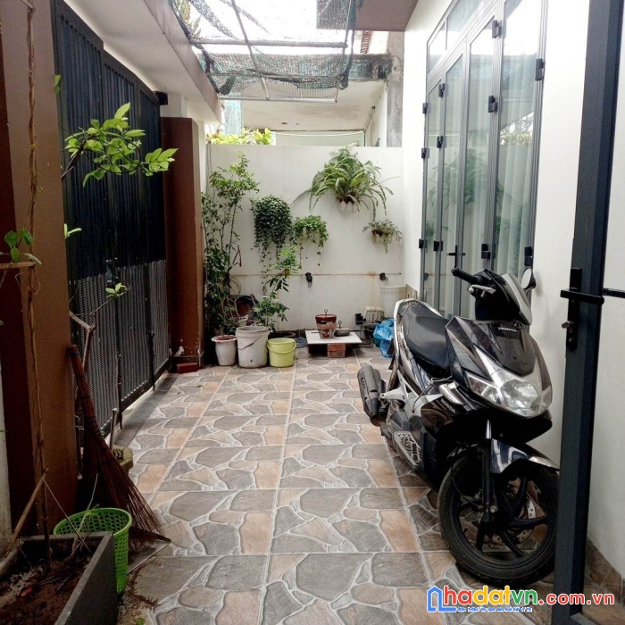 Bán nhà biệt thự đường vũ tông phan. quận sơn trà. 113m2. 2 tầng. 4pn. gần biển mân thái