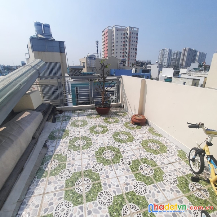 Cực hiếm nhà 5 tầng mặt tiền phường 4 quận 8. xe hơi ngủ trong nhà, chỉ 9t