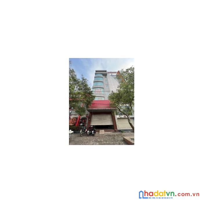 Chính chủ cần bán căn nhà 7 tầng mặt đường đông a