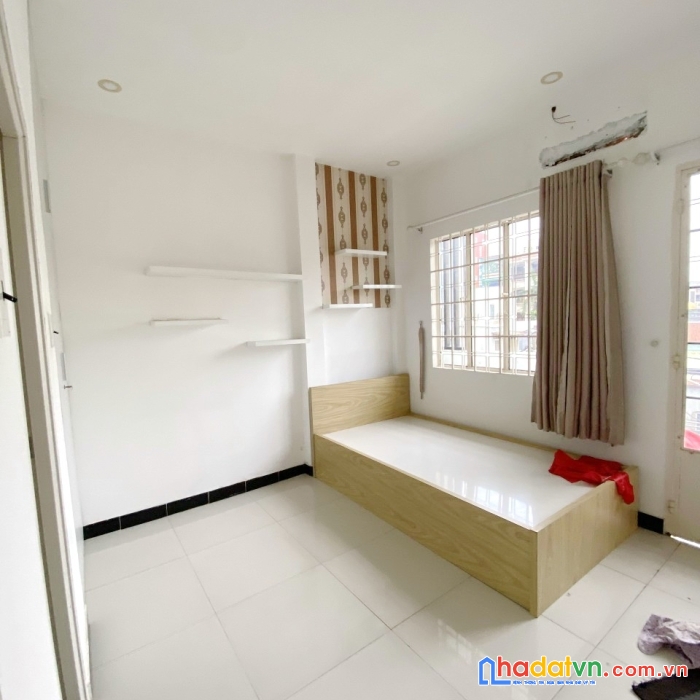 Nhà cho thuê hẻm ô tô âu dương lân p3q8 giá 18tr