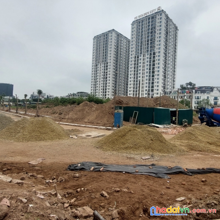 Mảnh đất siêu đẹp, sát trục đường 22m nối phố hồng tiến sang lâm du, ôtô thông tứ tung.