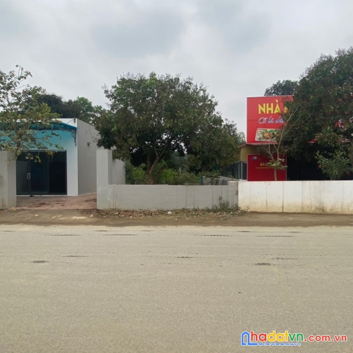 Bán 298m đất mặt đường nhựa phù hợp kinh doanh buôn bán yaij nhuận trạch - lương sơn - hòa bình