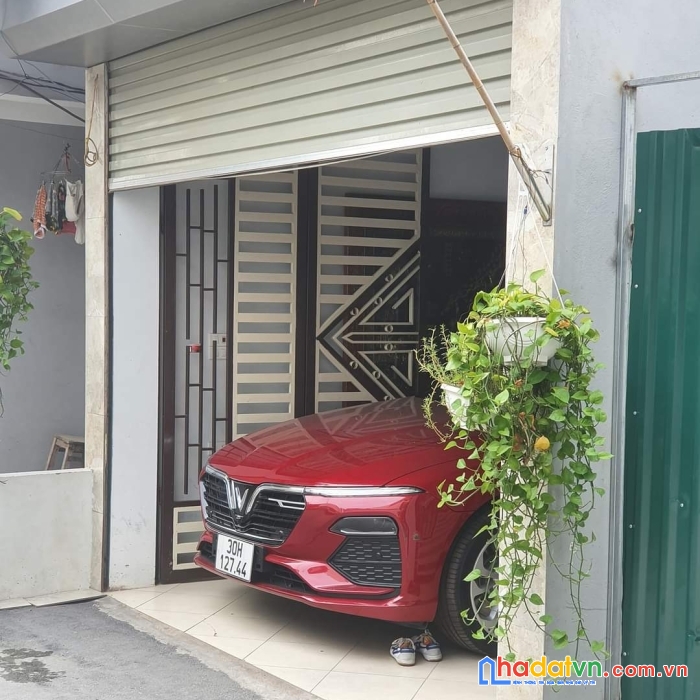 Bán gấp nhà cổ nhuế ngõ ô tô tránh, ô tô vào nhà thông ra rescot nhỏ 52m chỉ 3.4 tỷ