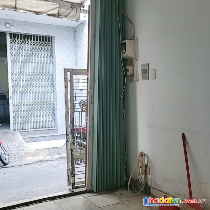 Chủ gửi nhà sẹc ngắn trần tấn tân sơn nhì tân phú hẻm ô tô 36m2 ,2 tầng nhỉnh 2 tỷ