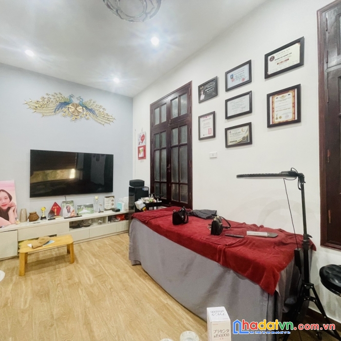 Bán gấp nhà phố kim ngưu, hai bà trưng, 36m, 5t, ô tô, kinh doanh, lô góc, nhỉnh 6 tỷ.