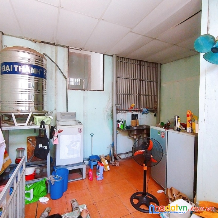 Bán nhà phú nhuận 30m2 3 tầng 4 phòng ngủ nở hậu 4.3m huỳnh văn bánh 3.2 tỷ