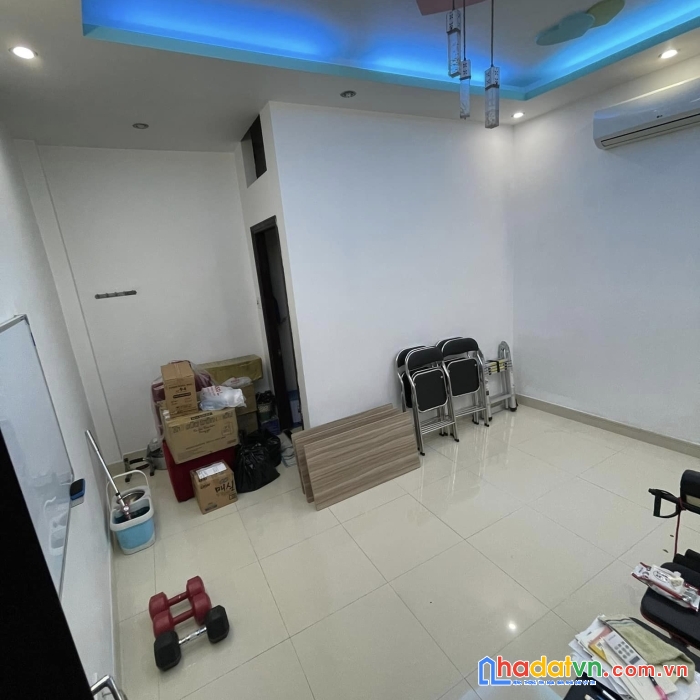 Chính chủ bán nhà thống nhất 5x16m 4lầu ngay p.10 10.8 tỷ vài bước ra mặt tiền