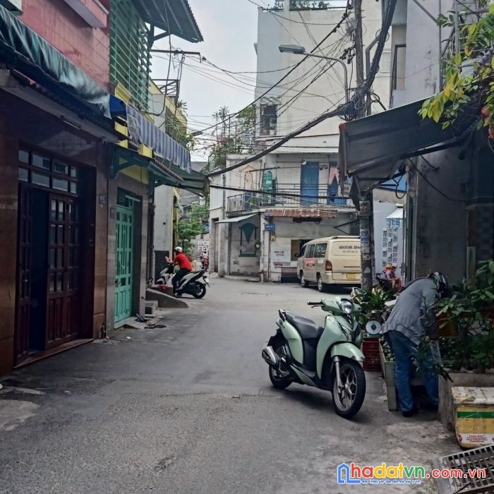 Bán nhà hxh thông thoại ngọc hầu, tp 54m2 2t 2pn nhà mới ở ngay, gần bàu cát, âu cơ giá chỉ 5 tỷxx