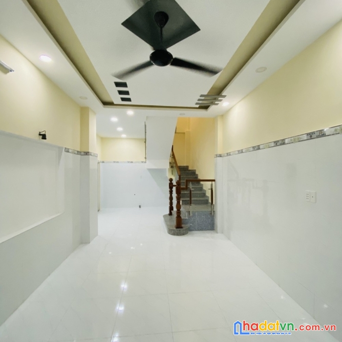 Bán nhà hxh thông thoại ngọc hầu, tp 54m2 2t 2pn nhà mới ở ngay, gần bàu cát, âu cơ giá chỉ 5 tỷxx