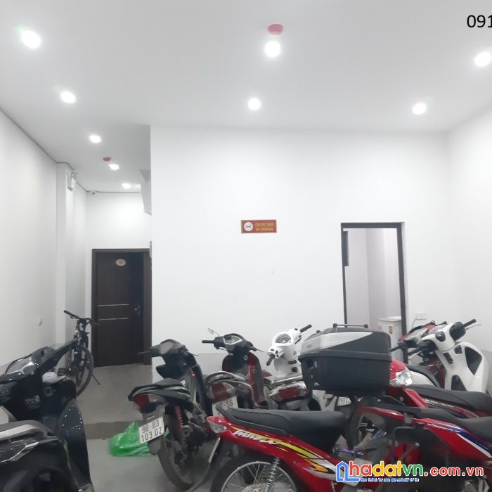 Chung cư mini 120tr/tháng phố tam khương  kd ôtô 95m2 8tg mt 5.2m giá chỉ 18,5 tỷ.
