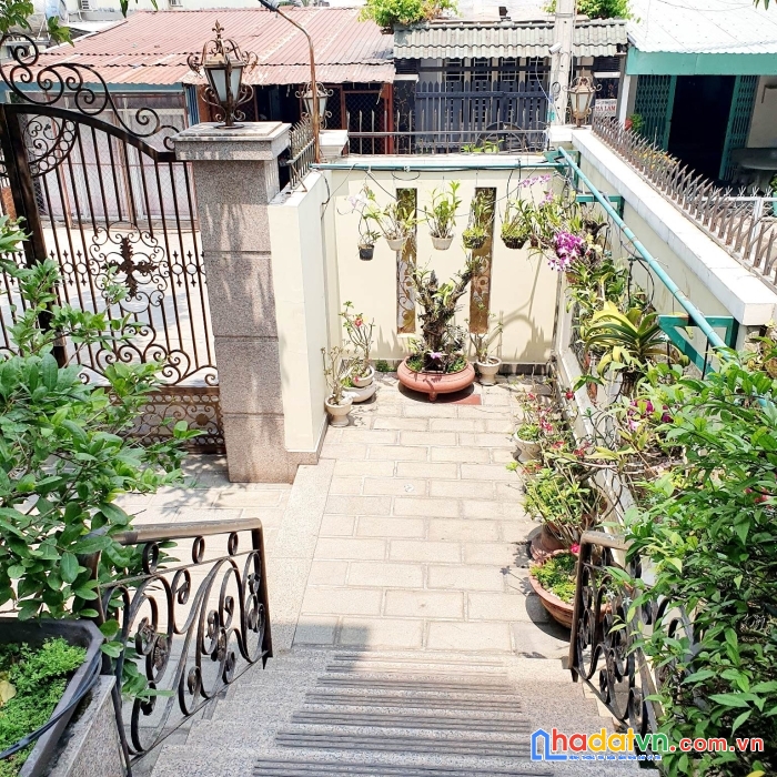 Biệt thự mt đường thới an- 200m2- full nội thât- giảm hơn 2ty chỉ còn 12ty7 tlm.