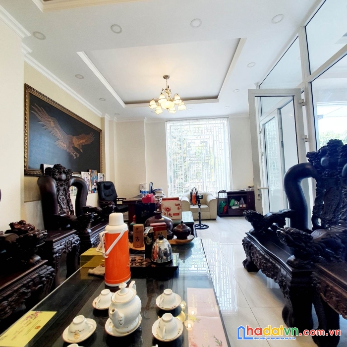 Biệt thự mt đường thới an- 200m2- full nội thât- giảm hơn 2ty chỉ còn 12ty7 tlm.