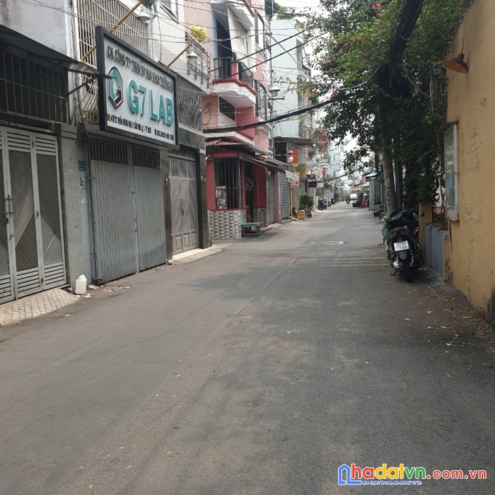 Bán gấp nhà hxh trần hưng đạo, p.cầu kho, q.1