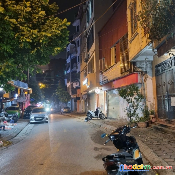 Đất mặt phố chùa quỳnh , hai bà trưng , kd vô địch, phù hợp xây tòa vp 7 tầng