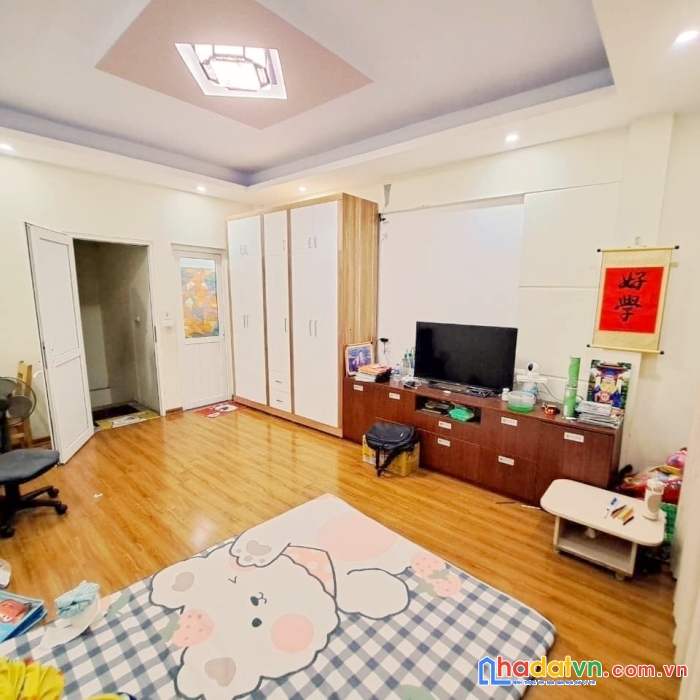Bán nhà kim mã 40m phân lô gần ô tô giá đầu tư