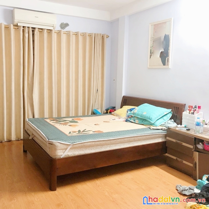 Bán nhà kim mã 40m phân lô gần ô tô giá đầu tư