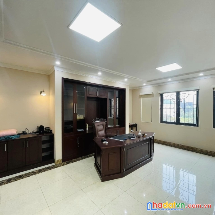 Bán nhà ngọc khánh, ba đình, lô góc 2 thoáng, ô tô đỗ cửa, 1 nhà ra phố, mặt tiền rộng, nhà mới đẹp