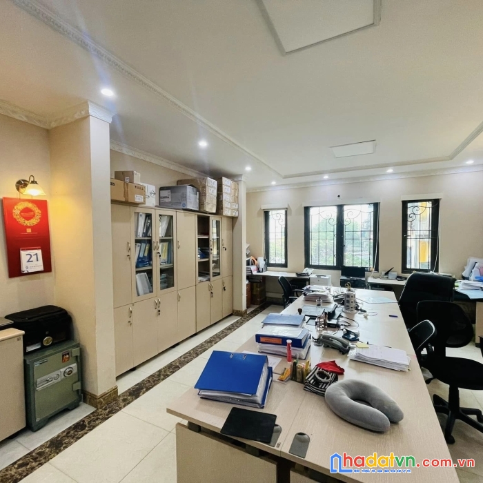 Bán nhà ngọc khánh, ba đình, lô góc 2 thoáng, ô tô đỗ cửa, 1 nhà ra phố, mặt tiền rộng, nhà mới đẹp
