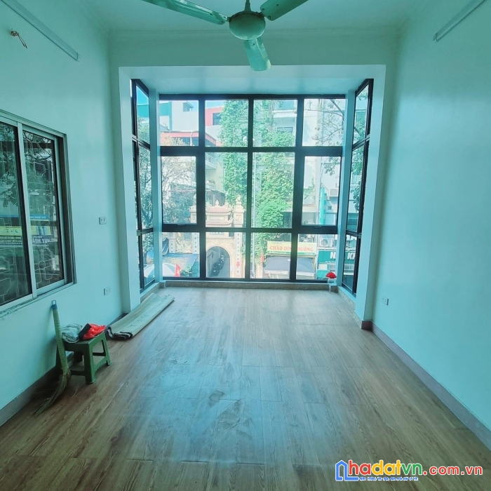 Chính chủ cần chuyển nhượng mặt phố thuỵ khuê- kinh doanh- nhỉnh 6 tỷ